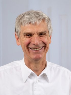 Dr. med. Bernd  Korves