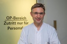 Dr. Lars Leupolts