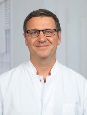 Dr. med. Paul  Samp